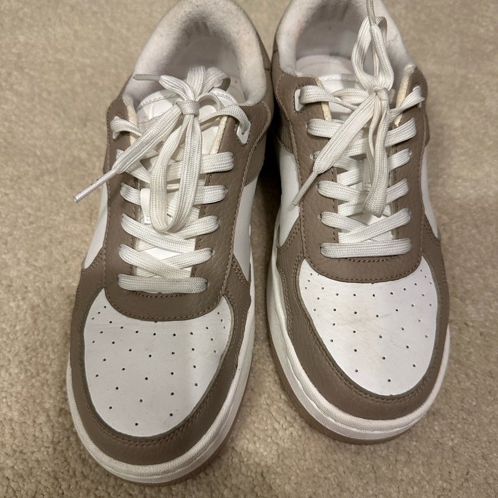 ALO Yoga White and Tan Athletic Shoes